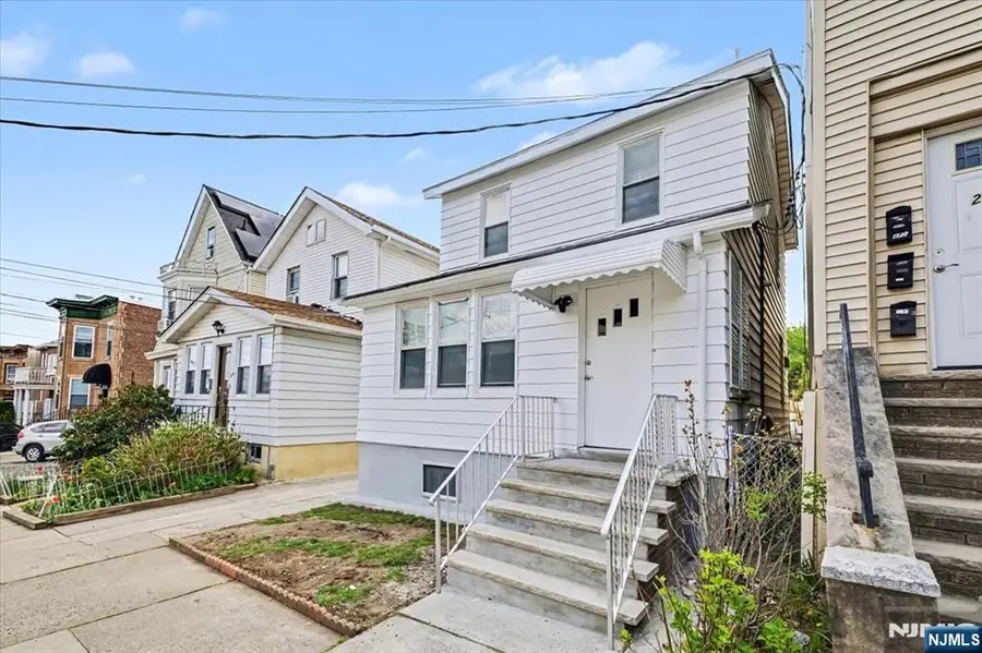 222 Riverview Place, Cliffside Park, NJ 07010 - #2