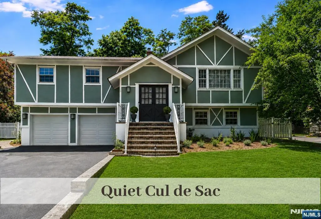 11 Stone Ridge Lane, Ho Ho Kus, NJ 07423 - #1
