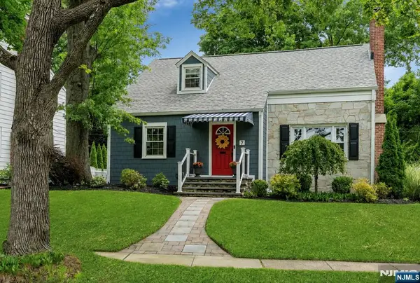7 Hawthorne Avenue, Glen Ridge, NJ 07028