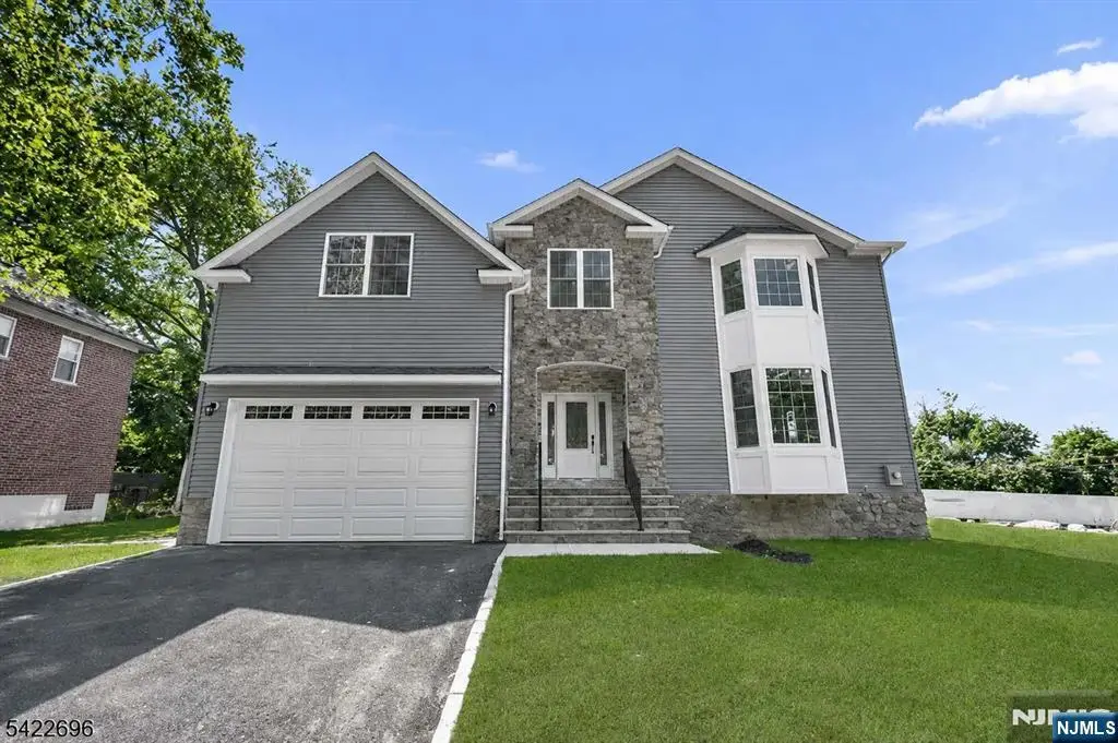 210 Corliss Avenue, Phillipsburg, NJ 08865 - #1