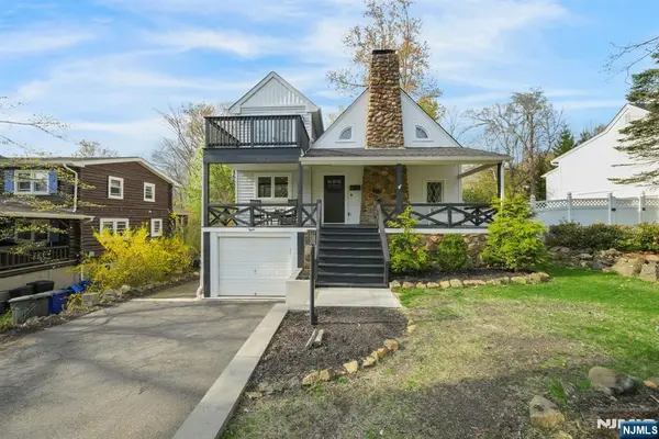 8 Mountainside Drive, Wayne, NJ 07470