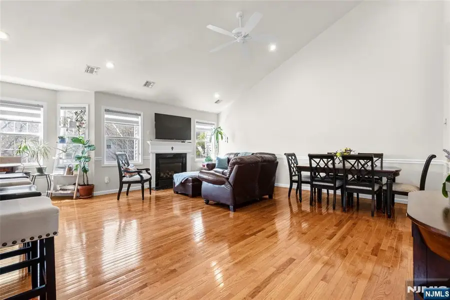 569 Coventry Drive 5070, Nutley, NJ 07110 - #3