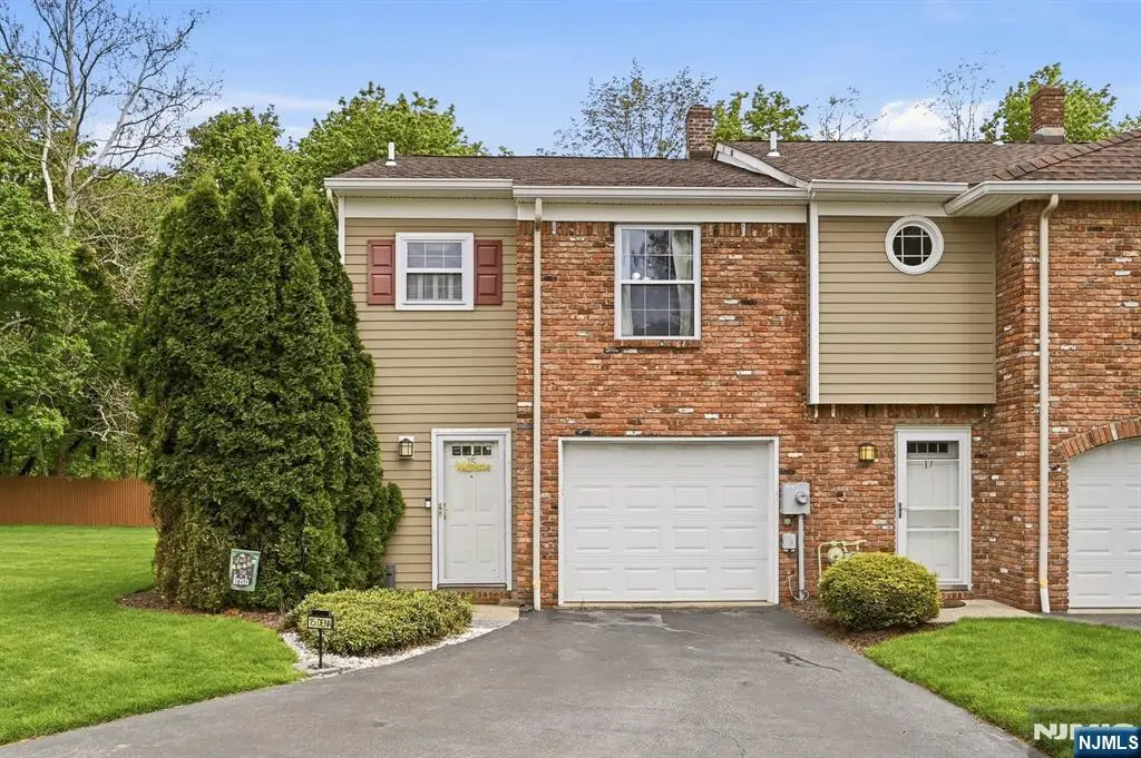 15 Dena Drive, Wanaque, NJ 07465 - #1