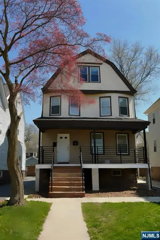 92 Oraton Parkway, East Orange, NJ 07017 - #1