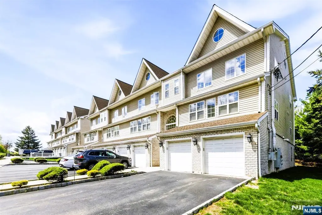 30 Mountain Avenue 8, Paterson, NJ 07501 - #1