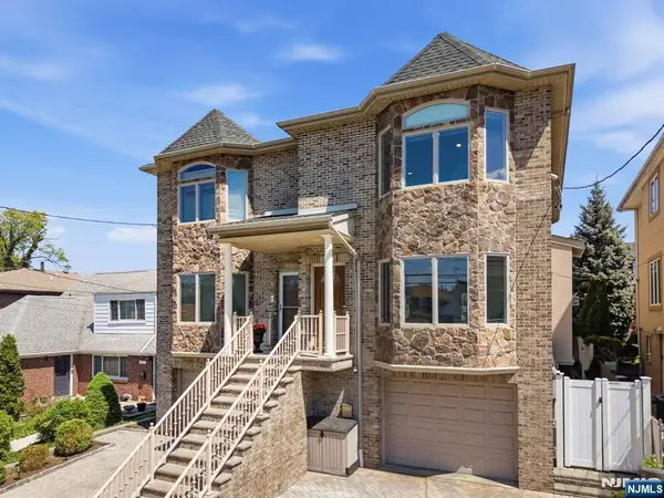427 Lawton Avenue, Cliffside Park, NJ 07010