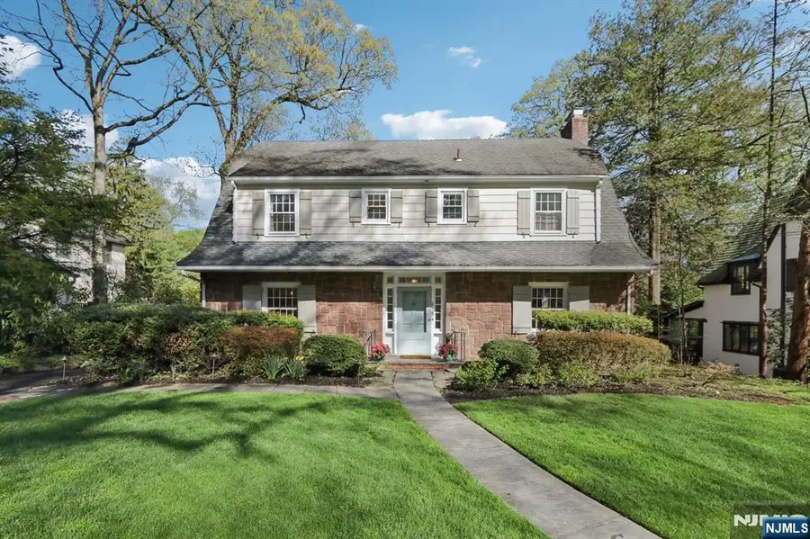 215 Beechwood Road, Ridgewood, NJ 07450 - #2