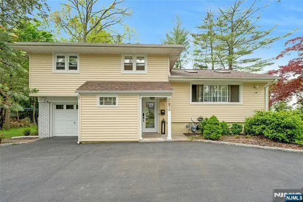 11 Meadow Street, Demarest, NJ 07627