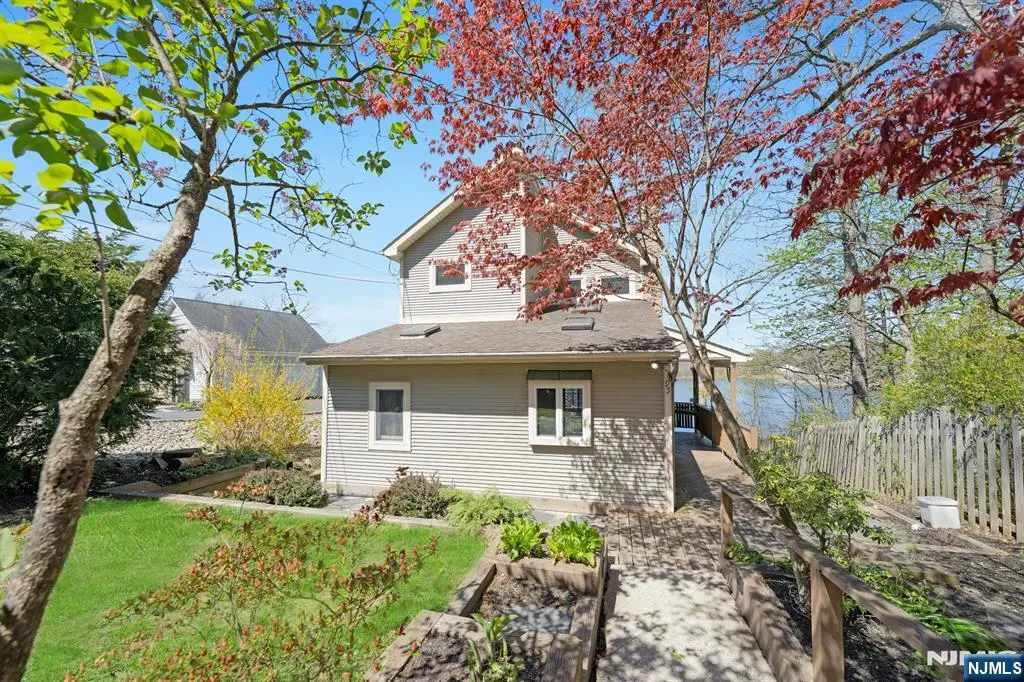 95 Wildwood Road, Oak Ridge, NJ 07438 - #1