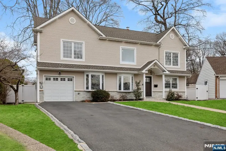 65 Clinton Park Drive, Bergenfield, NJ 07621 - #2