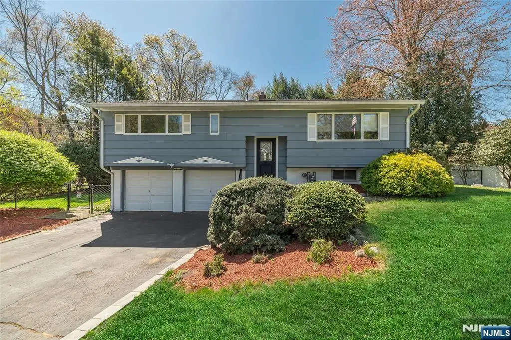595 Echo Glen Avenue, River Vale, NJ 07675 - #1