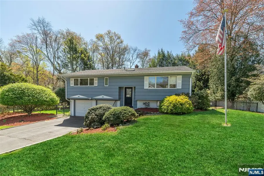 595 Echo Glen Avenue, River Vale, NJ 07675 - #3