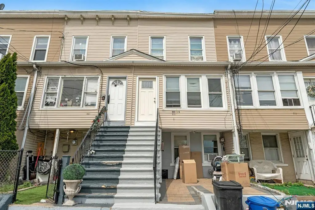 331 1/2 Forest Street, Kearny, NJ 07032 - #1