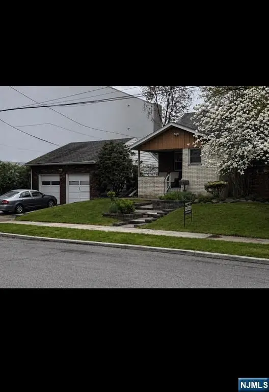 157 Madison Avenue, Rochelle Park, NJ 07662