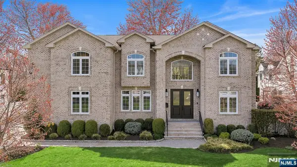 15 Eric Place, Demarest, NJ 07627