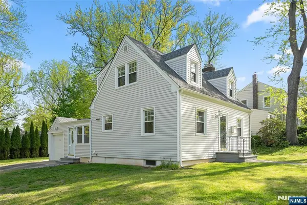 267 Hickory Avenue, Tenafly, NJ 07670