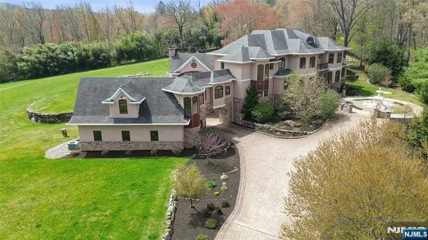 318 Franklin Road, Denville Township, NJ 07834