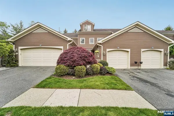 224 Westervelt Lane, Mahwah, NJ 07430
