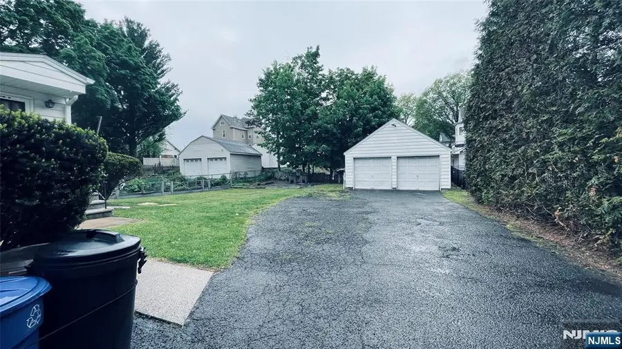 86 Walnut Street, Ridgewood, NJ 07450 - #3
