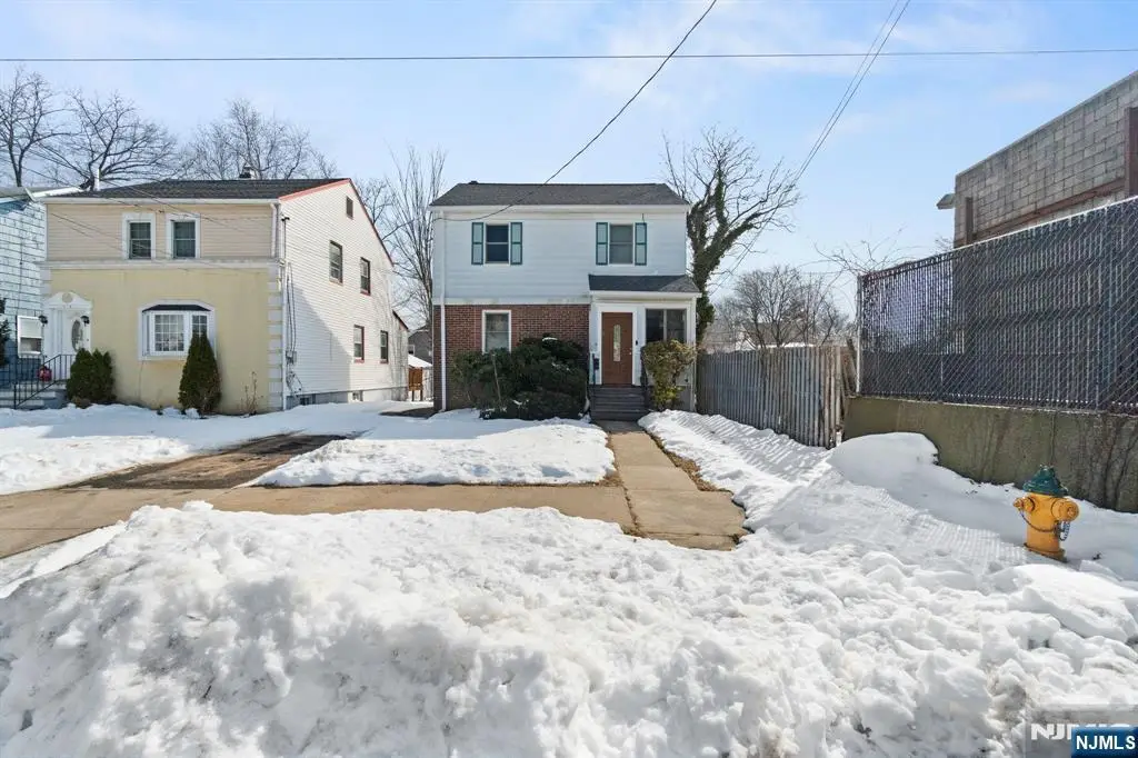 326-328 Eastern Parkway, Newark, NJ 07106 - #1