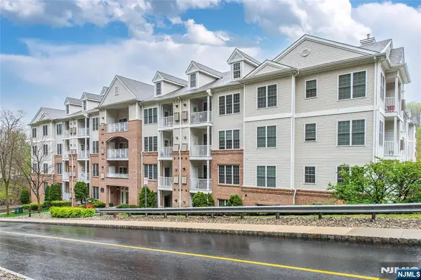 8209 Sanctuary Boulevard, Riverdale Borough, NJ 07457