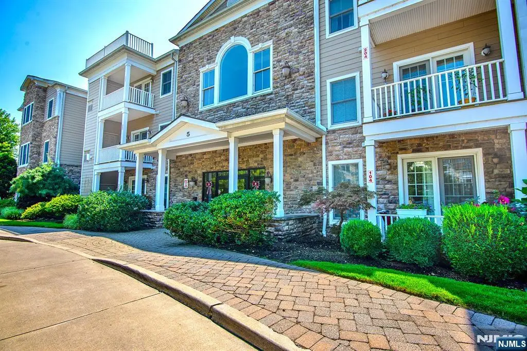 5 Tenakill Park 212, Cresskill, NJ 07626 - #1