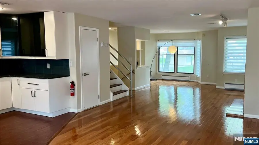 1275 Anderson Avenue A4, Fort Lee, NJ 07024 - #3