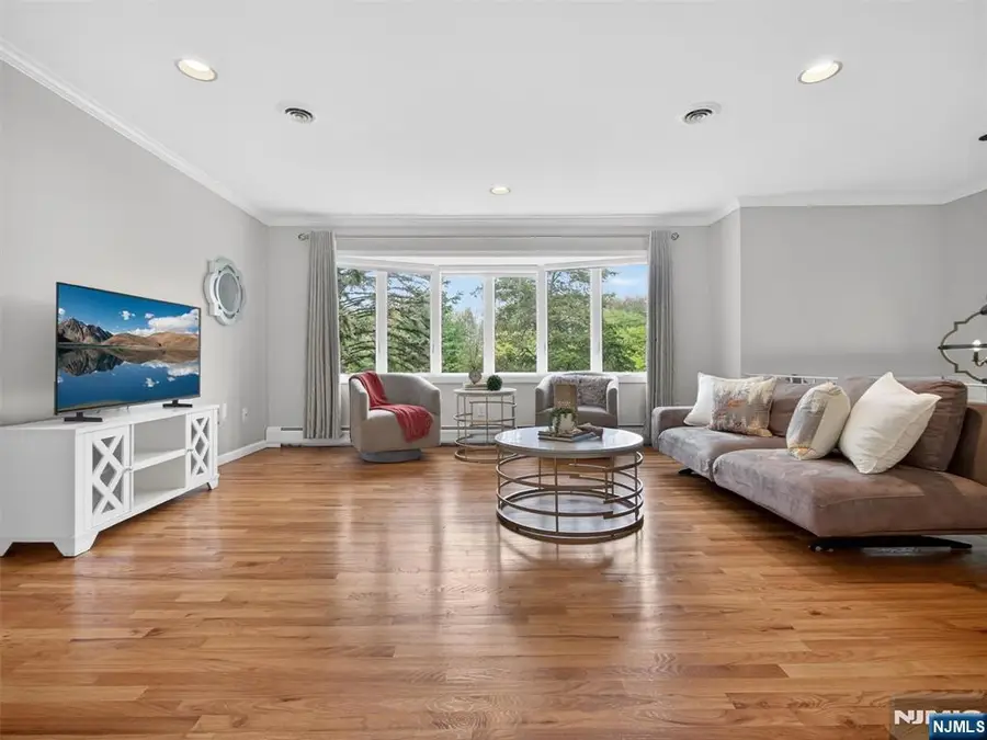 307 E Crescent Avenue, Ramsey, NJ 07446 - #3