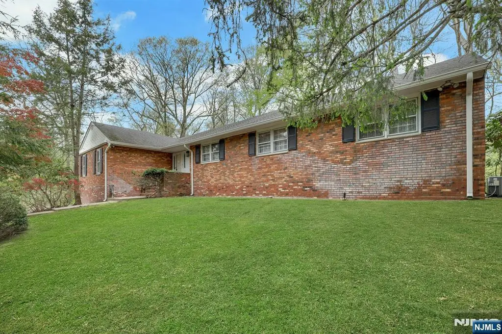1138 High Mountain Road, Franklin Lakes, NJ 07417 - #1