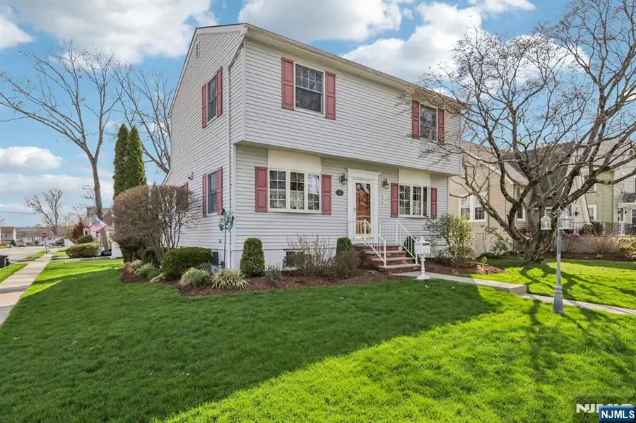 30 Lincoln Place, Waldwick, NJ 07463 - #3