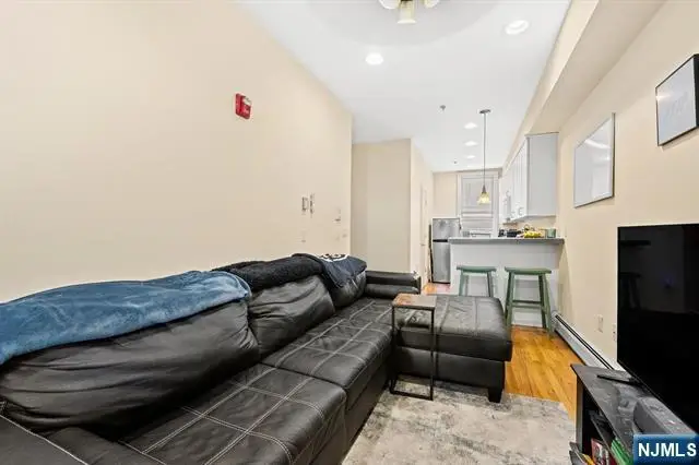358 3rd Street 3R, Hoboken, NJ 07030 - #2