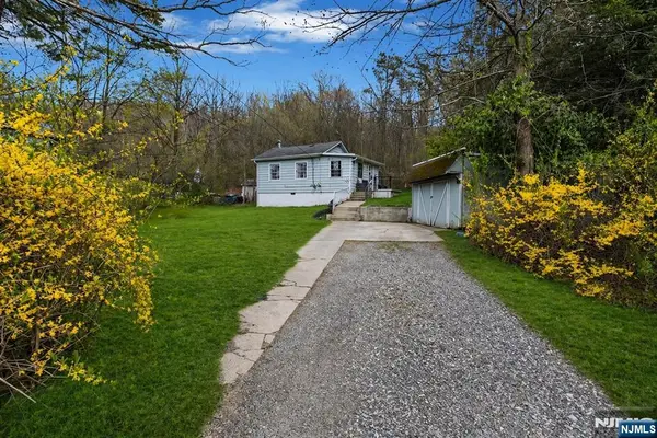 210 Lake Shore Drive, West Milford, NJ 07421