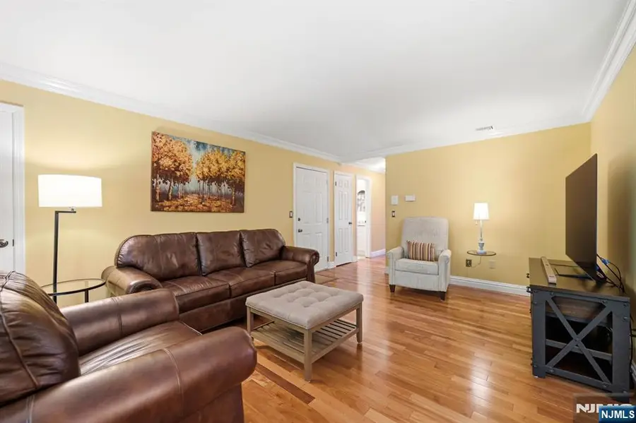 137 S Maple Avenue B, Park Ridge, NJ 07656 - #2