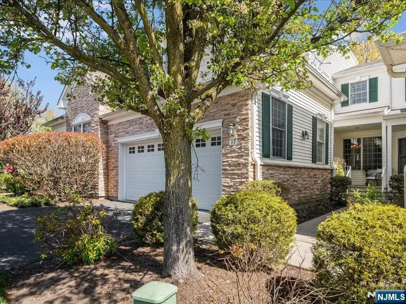 17 Pacio Court 2017, Roseland, NJ 07068 - #1