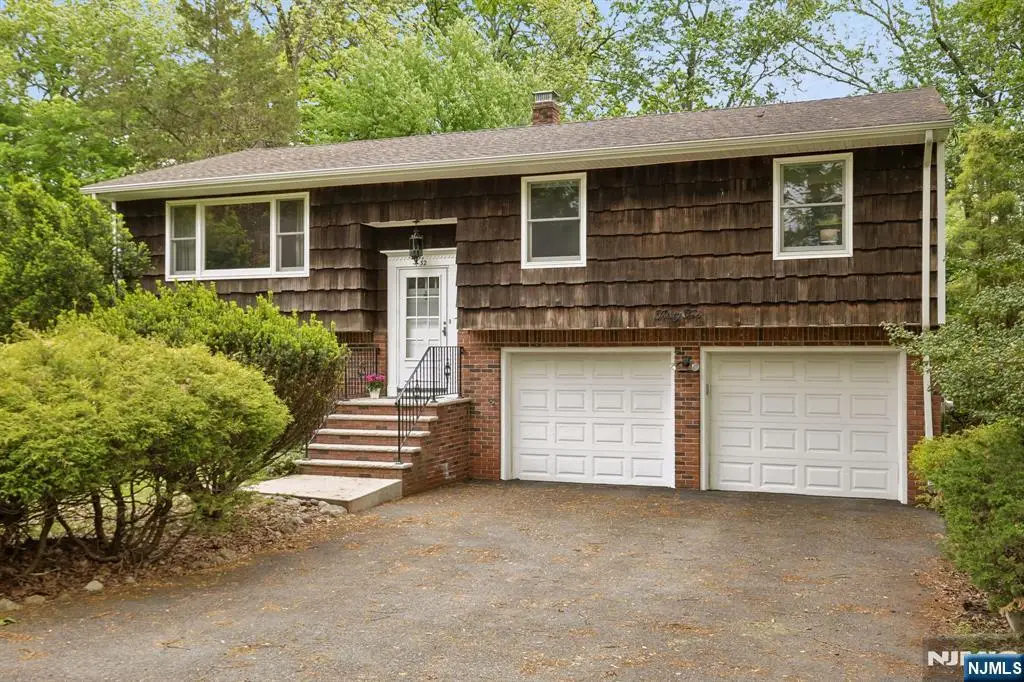 32 Addison Place, Ramsey, NJ 07446 - #1