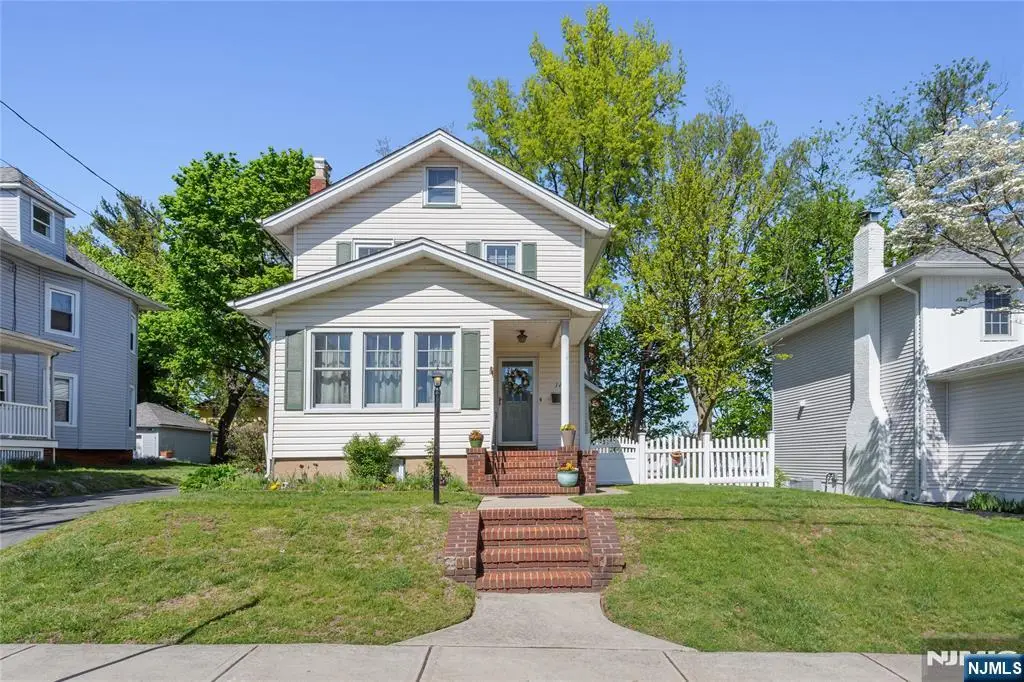 141 Henry Street, Hasbrouck Heights, NJ 07604 - #1