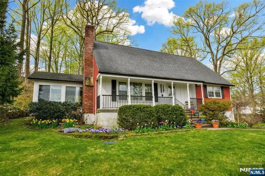 60 Highland Road, Bloomingdale, NJ 07403 - #3