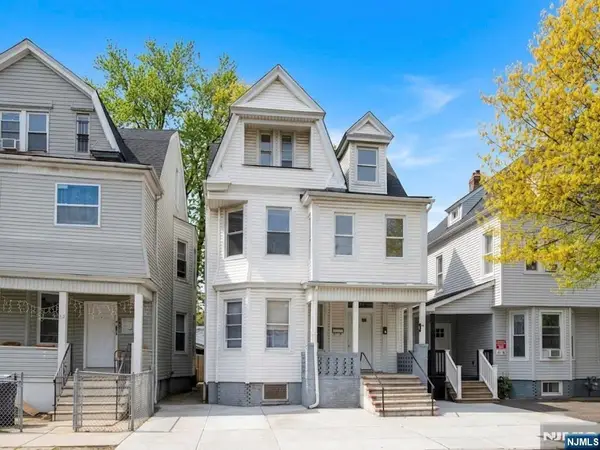 45 18th Street, East Orange, NJ 07017