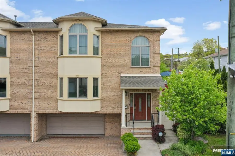 231B E Harriet Avenue 231B, Palisades Park, NJ 07650 - #2