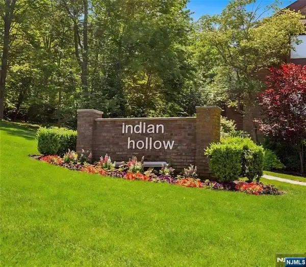 230 Indian Hollow, Mahwah, NJ 07430