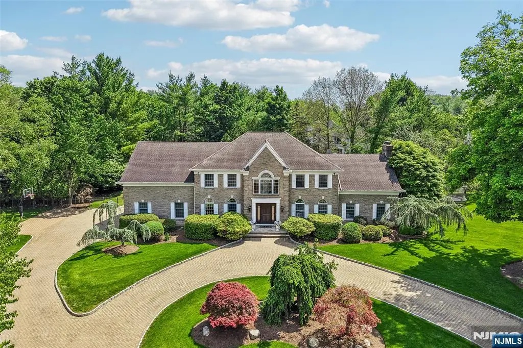 41 Sunflower Drive, Upper Saddle River, NJ 07458 - #1