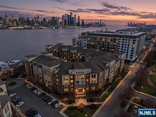 26 Ave At Port Imperial 416, West New York, NJ 07093 - #3