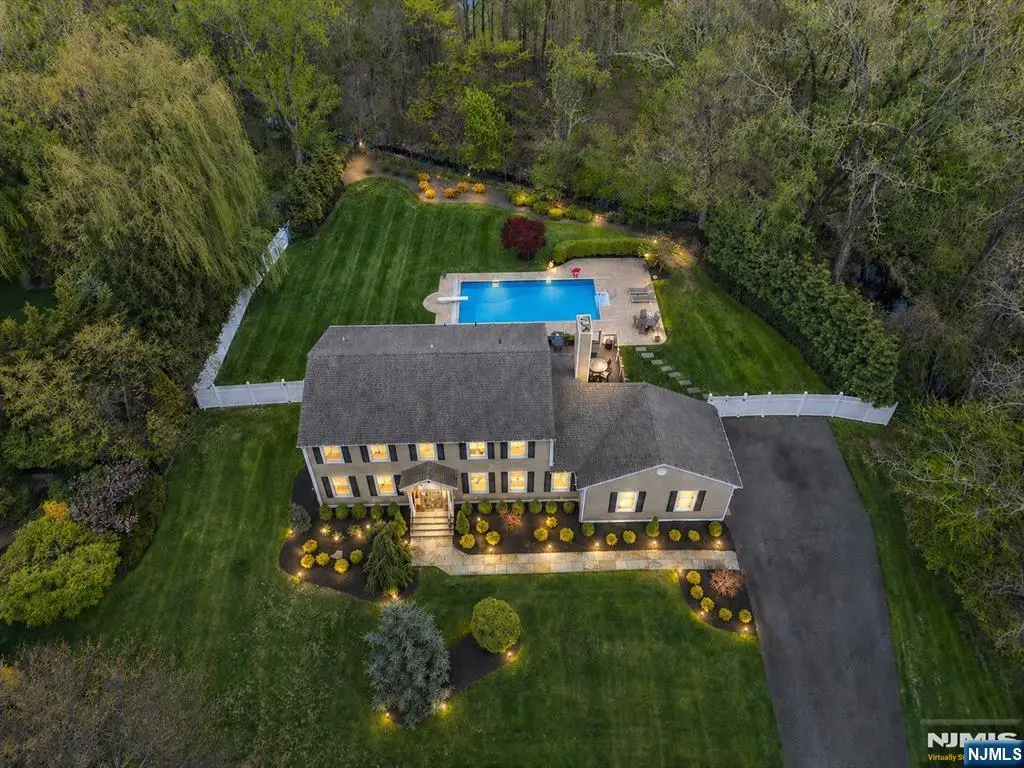 19 Blueberry Court, Mahwah, NJ 07430 - #1