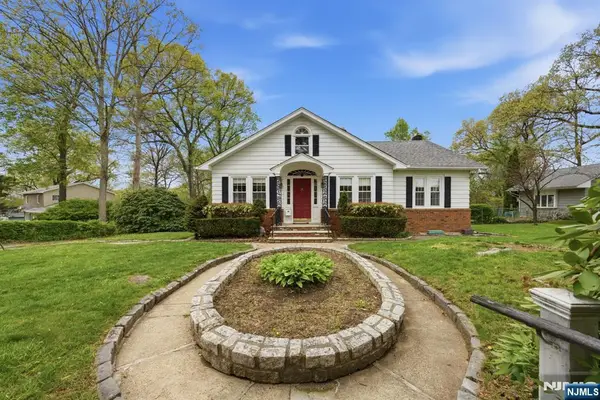 28 Sunset Road, Ringwood, NJ 07456