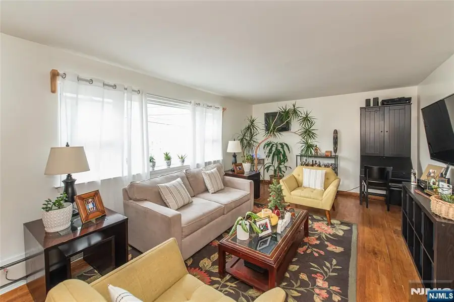 472 Walker Street, Fairview, NJ 07022 - #2