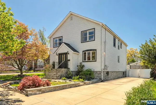 530 5th Avenue, Lyndhurst, NJ 07071