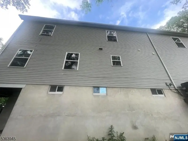 42 Riverlawn Drive, Wayne, NJ 07470 - #3