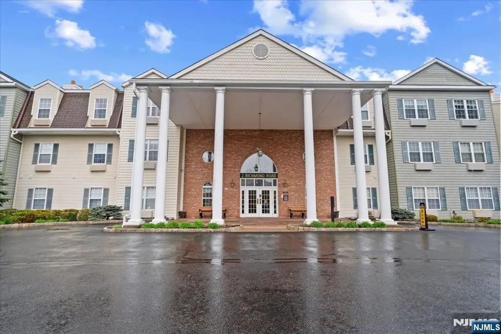 2 Richmond Road 306, West Milford, NJ 07480 - #1
