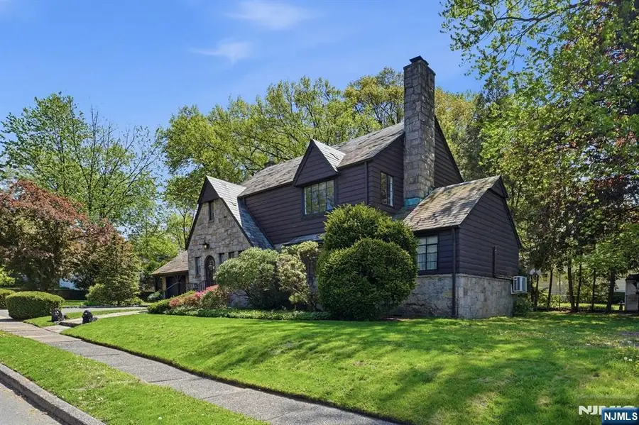 14 Elmwood Terrace, Elmwood Park, NJ 07407 - #3