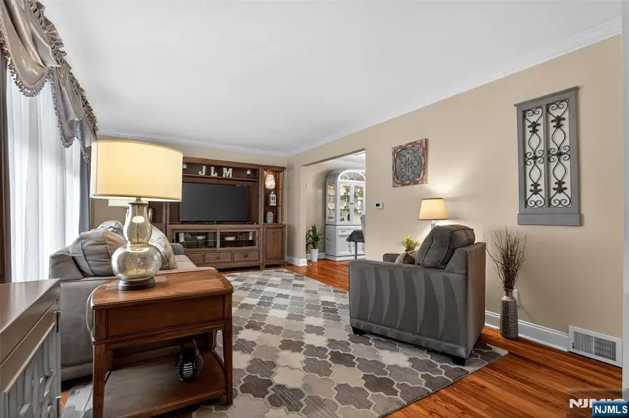 7 Spier Drive, Livingston, NJ 07039 - #3